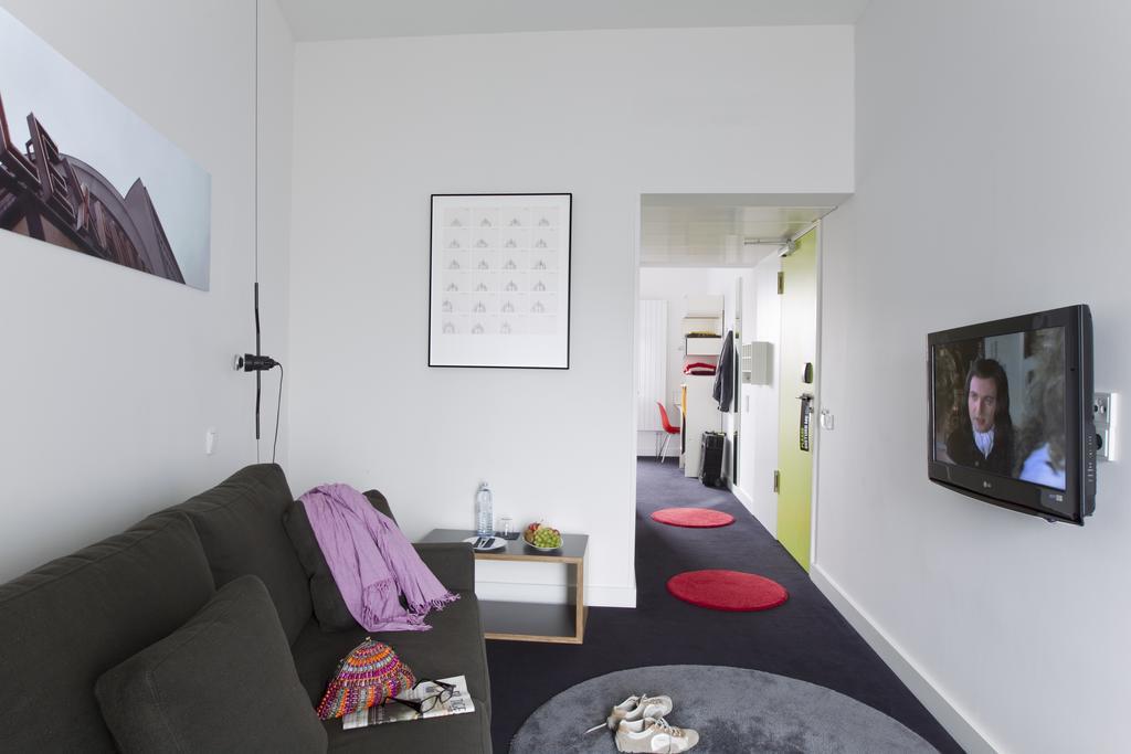 Hotel Gat Point Charlie Berlin Bagian luar foto