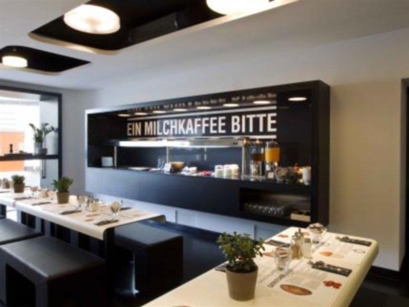 Hotel Gat Point Charlie Berlin Bagian luar foto